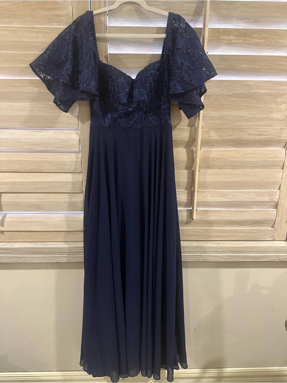 Elegant Navy Lace Flutter Sleeve Evening Dress